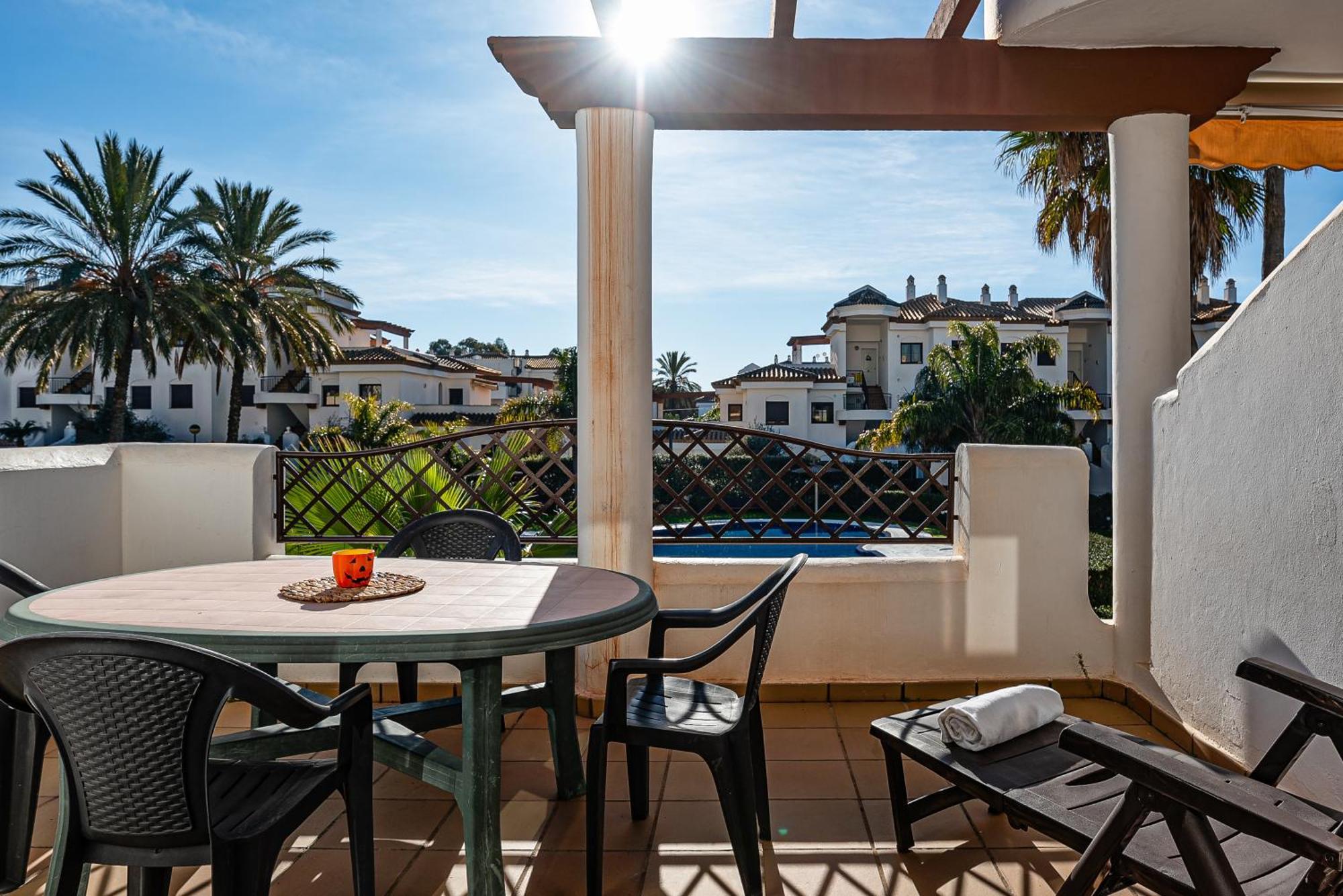 Apartamento Familiar Muy Soleado Cerca De La Playa Y Parking Incluido Chiclana de la Frontera Exterior photo