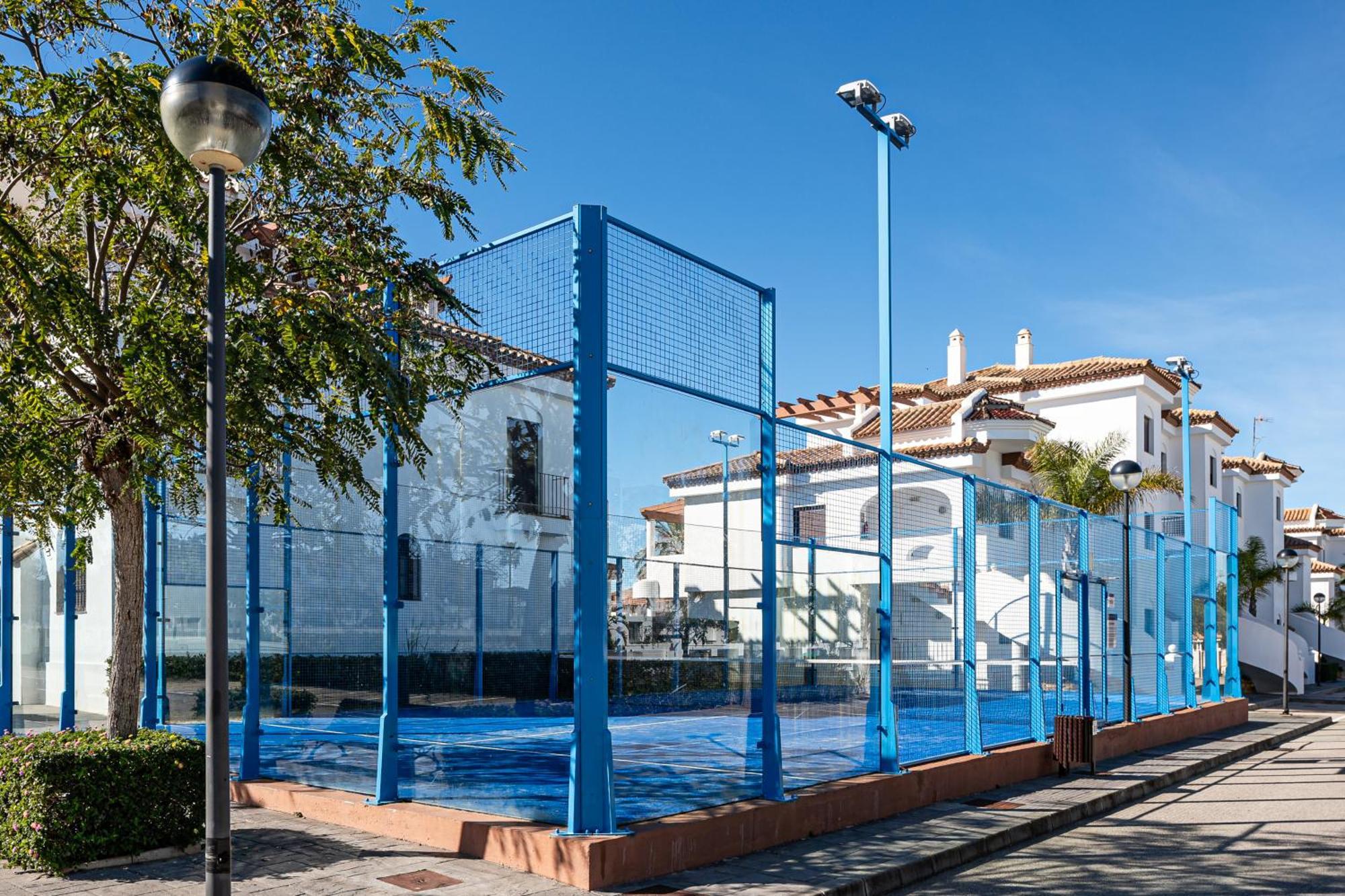 Apartamento Familiar Muy Soleado Cerca De La Playa Y Parking Incluido Chiclana de la Frontera Exterior photo