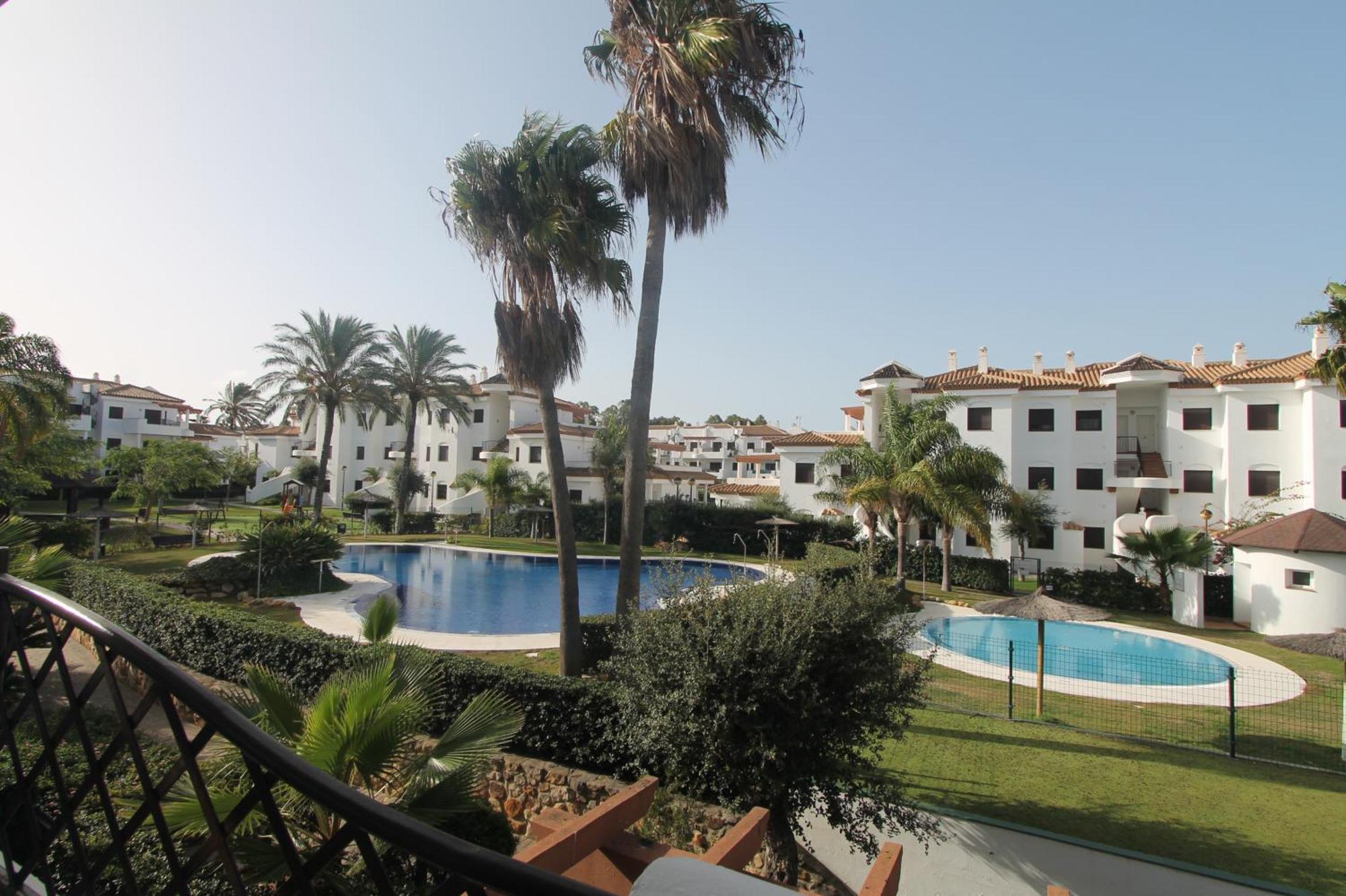 Apartamento Familiar Muy Soleado Cerca De La Playa Y Parking Incluido Chiclana de la Frontera Exterior photo