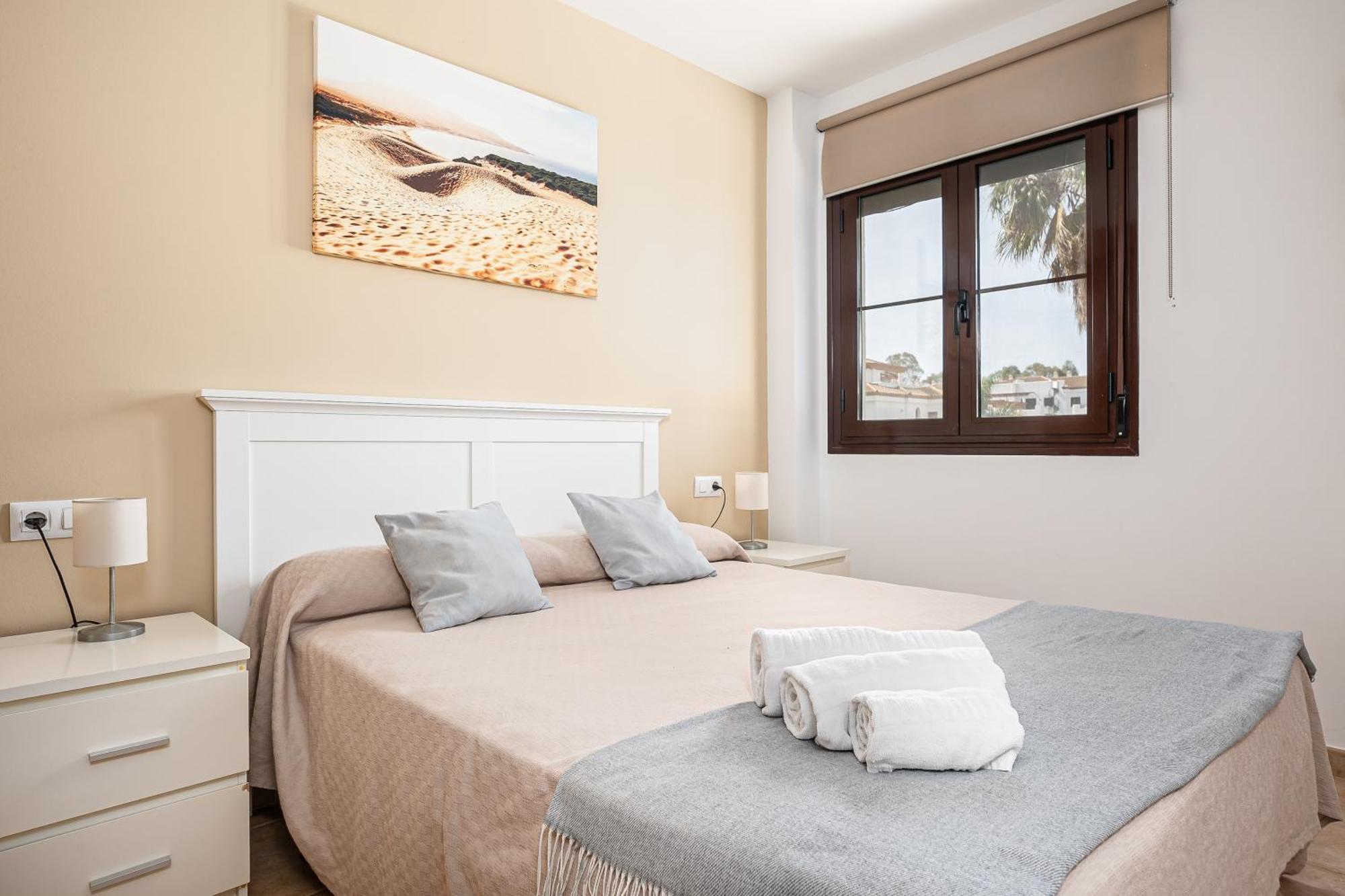 Apartamento Familiar Muy Soleado Cerca De La Playa Y Parking Incluido Chiclana de la Frontera Exterior photo